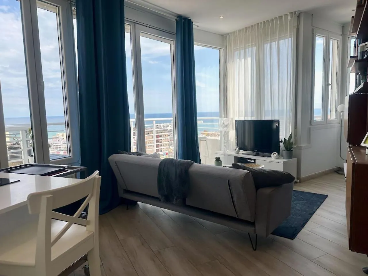Penthouse Las Torres Torremolinos Spain